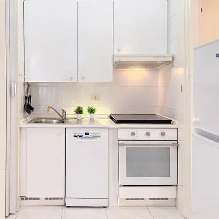Apartman Center - Pool & Free Parking *