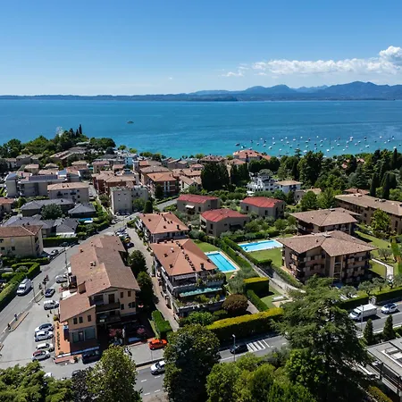 Apartman Center - Pool & Free Parking Bardolino
